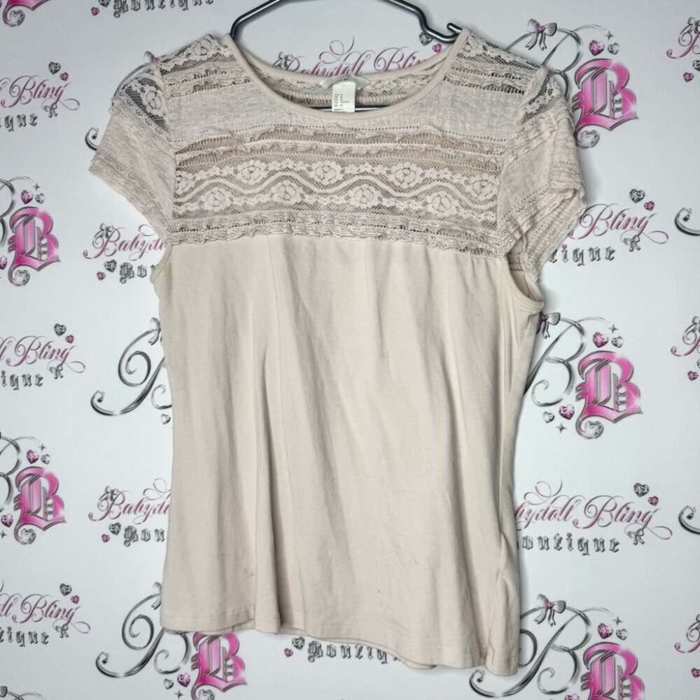H&M cream lace top stretchy tshirt boho ruffle floral lace accent top area